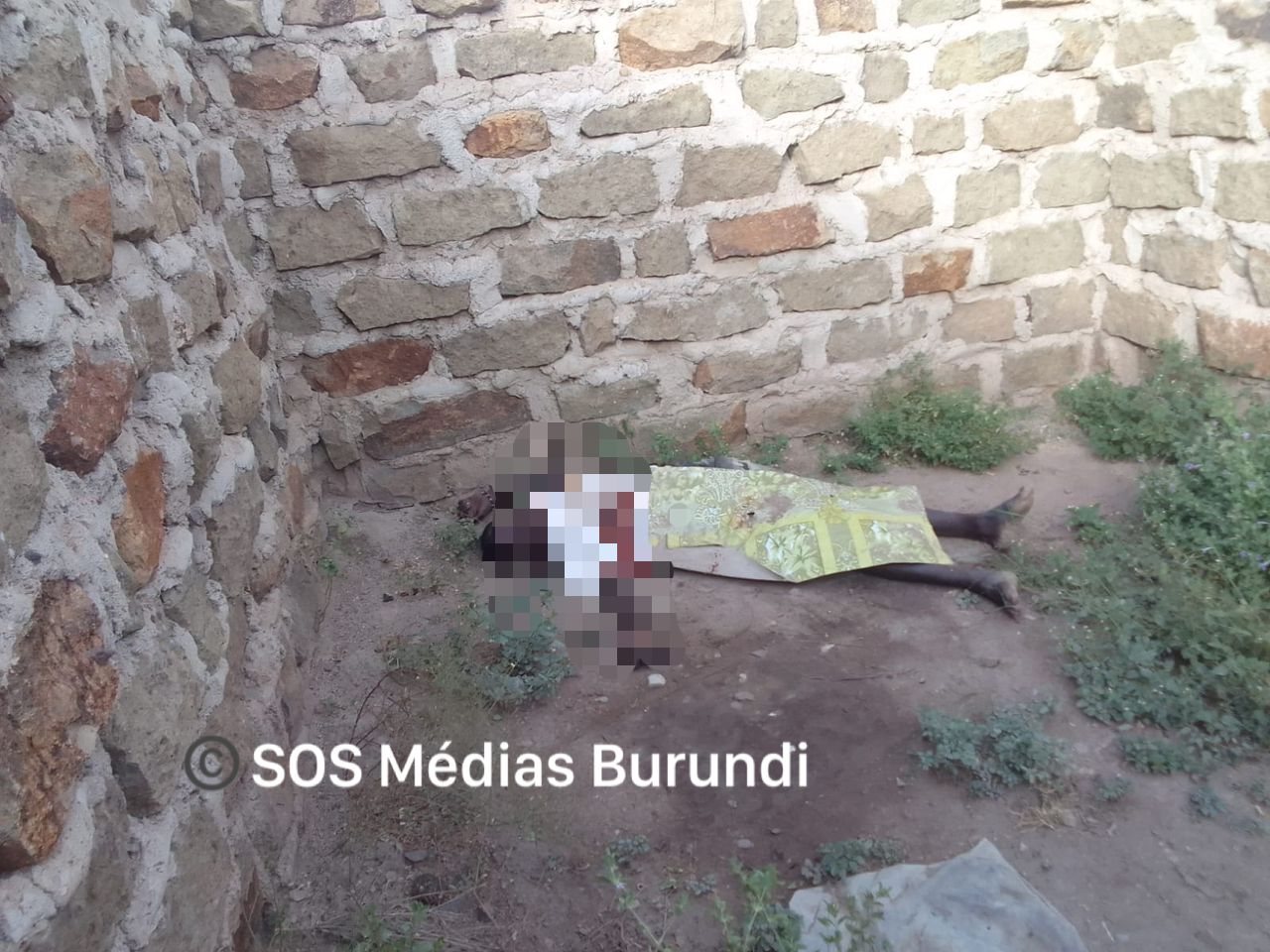 A corpse of a refugee found in Kakuma, June 2024 (SOS Médias Burundi)