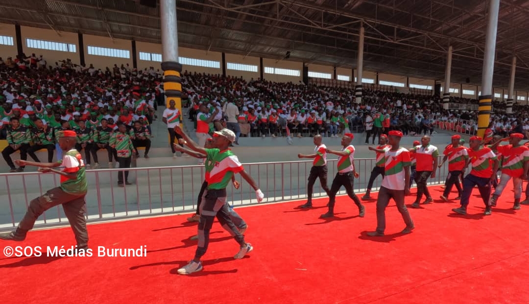 Imbonerakure during a parade on the sidelines of a day dedicated to them, August 26, 2023 in Makamba in southern Burundi (SOS Médias Burundi)