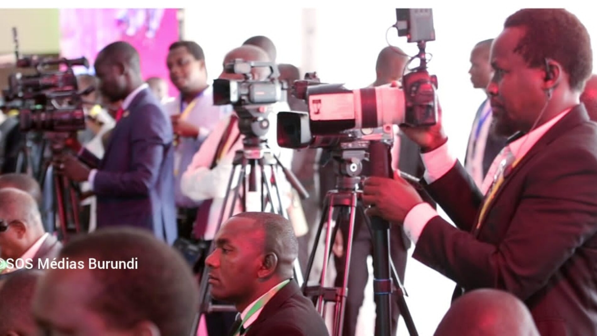 Burundian journalists covering an event in the commercial city of Bujumbura (SOS Médias Burundi)