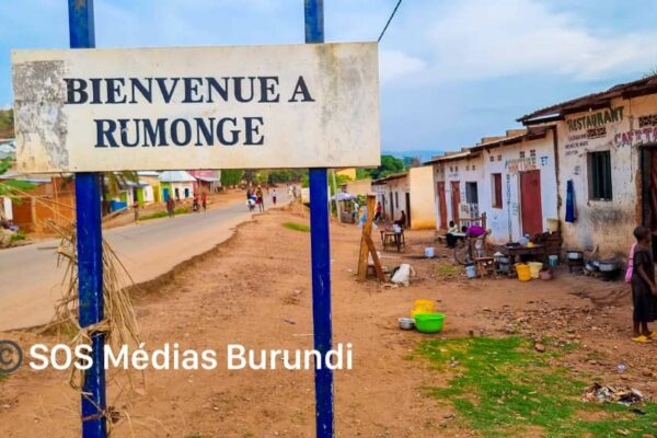 A sign welcoming people to the province of Rumonge where Izere Fm radio is located (SOS Médias Burundi)