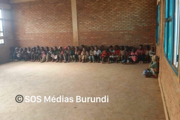 Burundi : conditions scolaires alarmantes des réfugiés au Camp de Kavumu