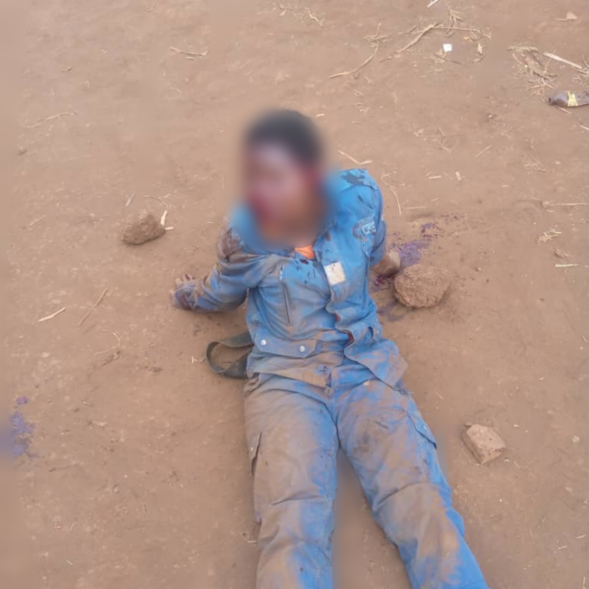 Policewoman "Mama wa Reta" who was attacked and disarmed by residents of Gatongati after killing a civilian from the locality, DR