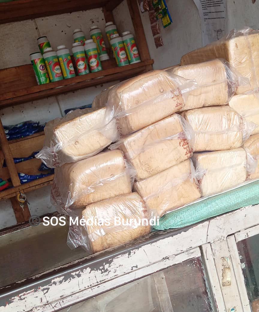 Breads displayed in a shop in a district of the economic capital Bujumbura, November 2024 (SOS Médias Burundi)