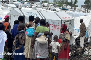 un groupe de femmes dans le camp de déplacés de Baraka à Goma © SOS Médias Burundi