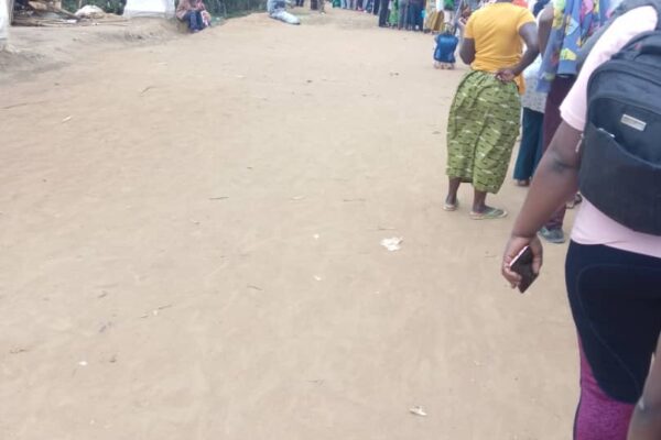 Picha ya wiki: UNHCR ya Uganda inachunguza sababu za kuwarejesha nyumbani wakimbizi wa Burundi bila hiari