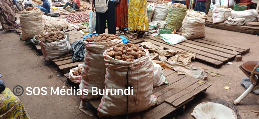 Certain foodstuffs that have experienced an excessive increase in prices in Bururi and Rumonge, December 2024 (SOS Médias Burundi)