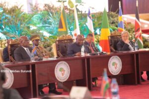Congolese and Burundian Presidents Félix Tshisekedi and Évariste Ndayishimiye, and United Nations Secretary-General António Guterres at a summit on the Congolese crisis in the commercial city Bujumbura, Burundi, May 2023 (SOS Médias Burundi)