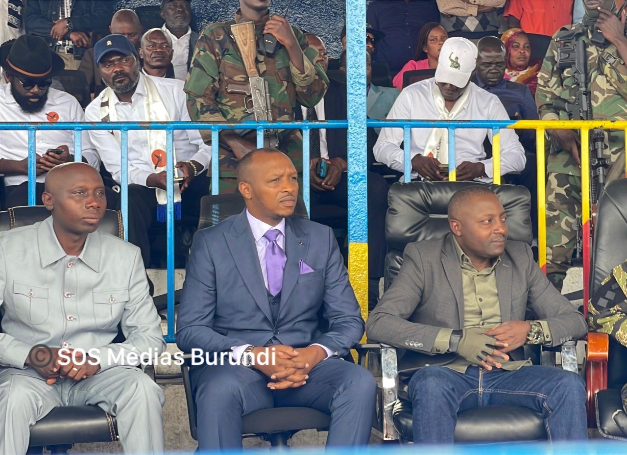 The new administrative representatives of the province of North Kivu in eastern Congo during their introduction to the population of Goma by the head of the Congo Fleuve Alliance, February 6, 2025 at the Goma stadium (SOS Médias Burundi)