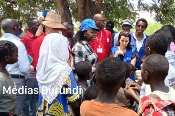 Photo de la semaine: afflux massif de réfugiés congolais, plus de 47 000 personnes accueillies en urgence
