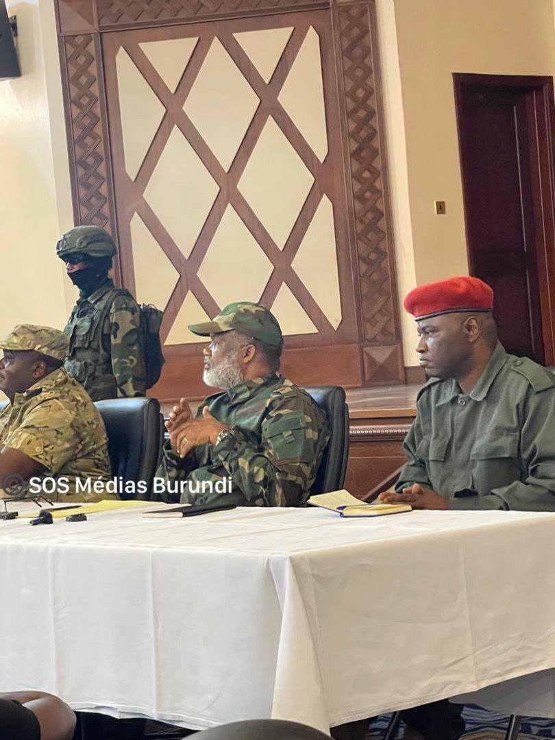 Des responsables de l'Alliance Fleuve Congo et du M23 dans une conférence de presse à Goma, chef-lieu du Nord-Kivu contrôlée par les rebelles du M23 depuis le 27 janvier 2025 © SOS Médias Burundi
