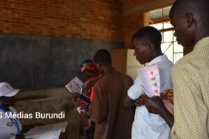 Des électeurs prêts à voter au Burundi © SOS Médias Burundi