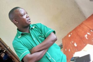 Le journaliste Kenny Claude Nduwimana, qui interpelle le chef de l’État dans une lettre ouverte, Bujumbura, 2025 © SOS Médias Burundi