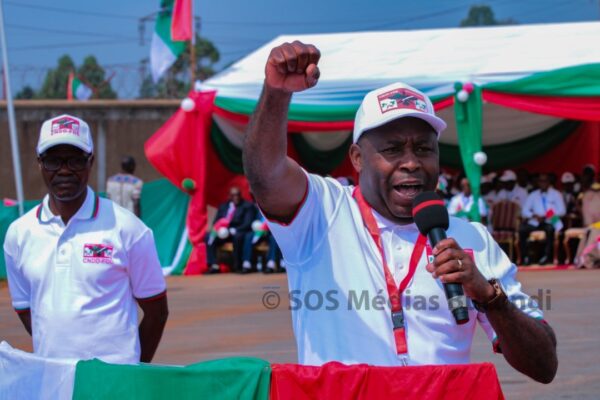 Burundi : Ndayishimiye defends the CNDD-FDD victory and calls for a formal denunciation of electoral fraud