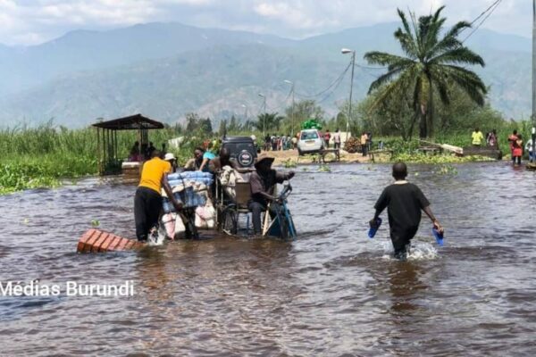 Photo de la semaine – Lac Tanganyika : un trésor menacé par l’inaction locale