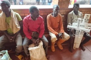 Des profanateurs de tombes sanctionnés par la justice à Ruyigi, juillet 2025 © SOS Médias Burundi